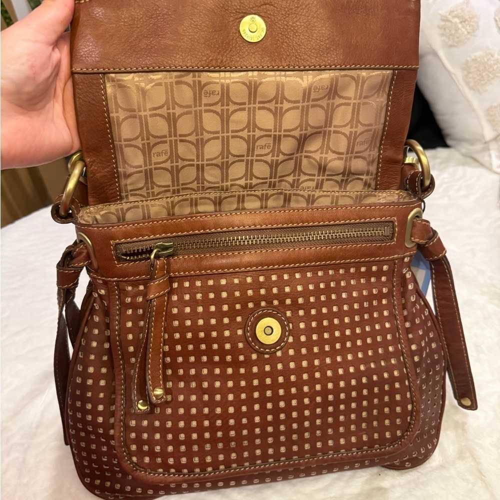 NWT Vintage Rafe Tan Crossbody Bag with Leather Material and Adjustable Strap - Picture 9 of 9